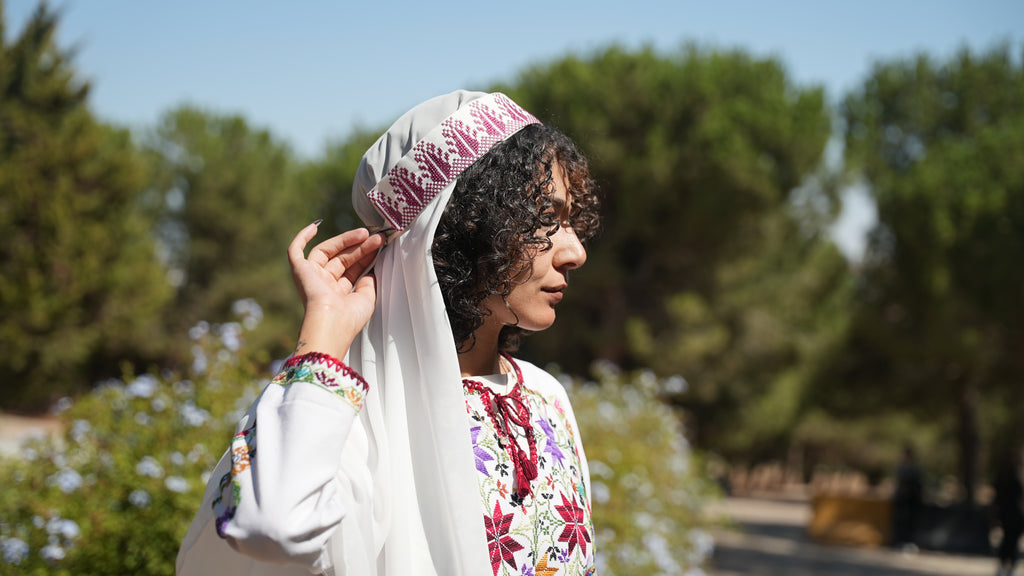 White Khirka with 5 Interchangeable Tatreez Colors